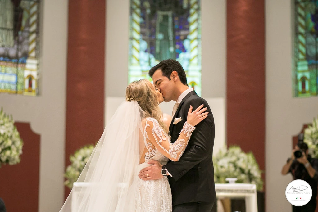 casamento-carol-felipe-clube-curitibano-marco-zammarchi22 fotografia de casamento curitiba Paróquia São Francisco de Paula
